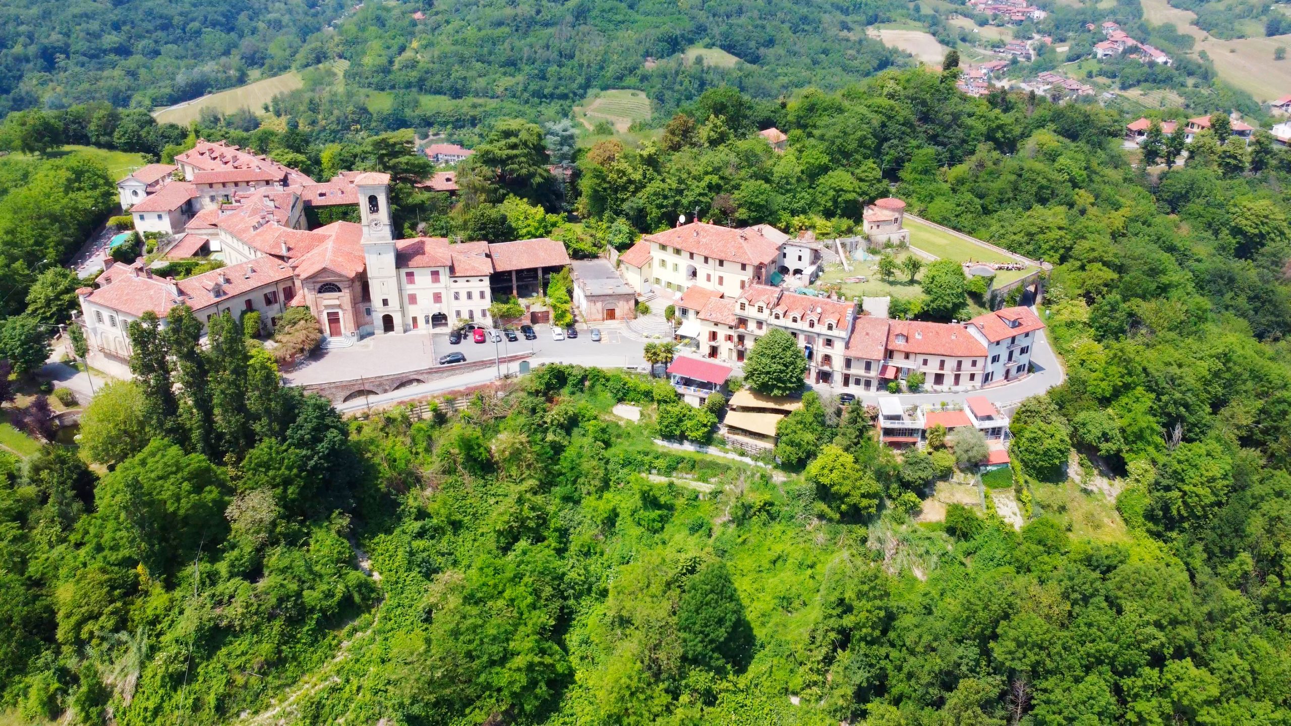 Die Wiederbelebung eines ganzen Dorfes hat sich das "Workation Village" im italienischen San Sebastiano Po vorgenommen.